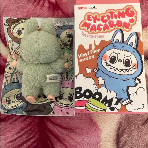 Labubu - Picture 2 of 2